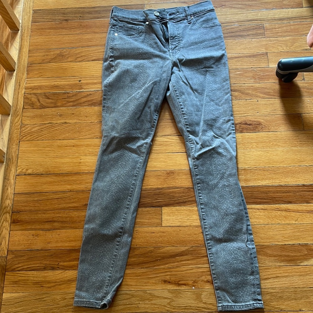 Almost new- High rise skinny snake print jeans